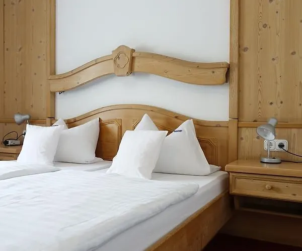 فندق Schoenblick نيوماركت إن دير أوبيرفالز